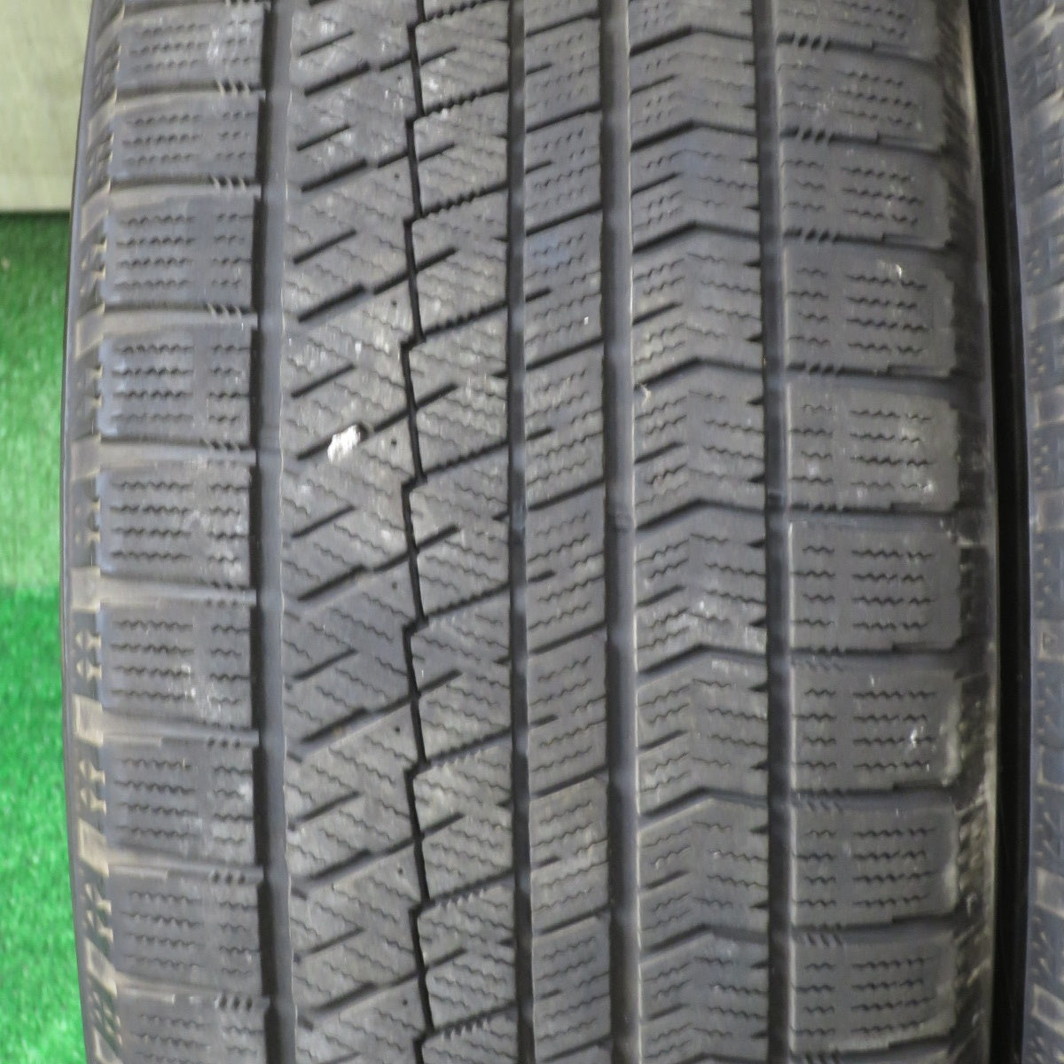 [送料無料] キレイ！センサー付★レクサス LS 純正 235/50R18 スタッドレス ブリヂストン ブリザック VRX2 PCD120/5H★4100205HAス