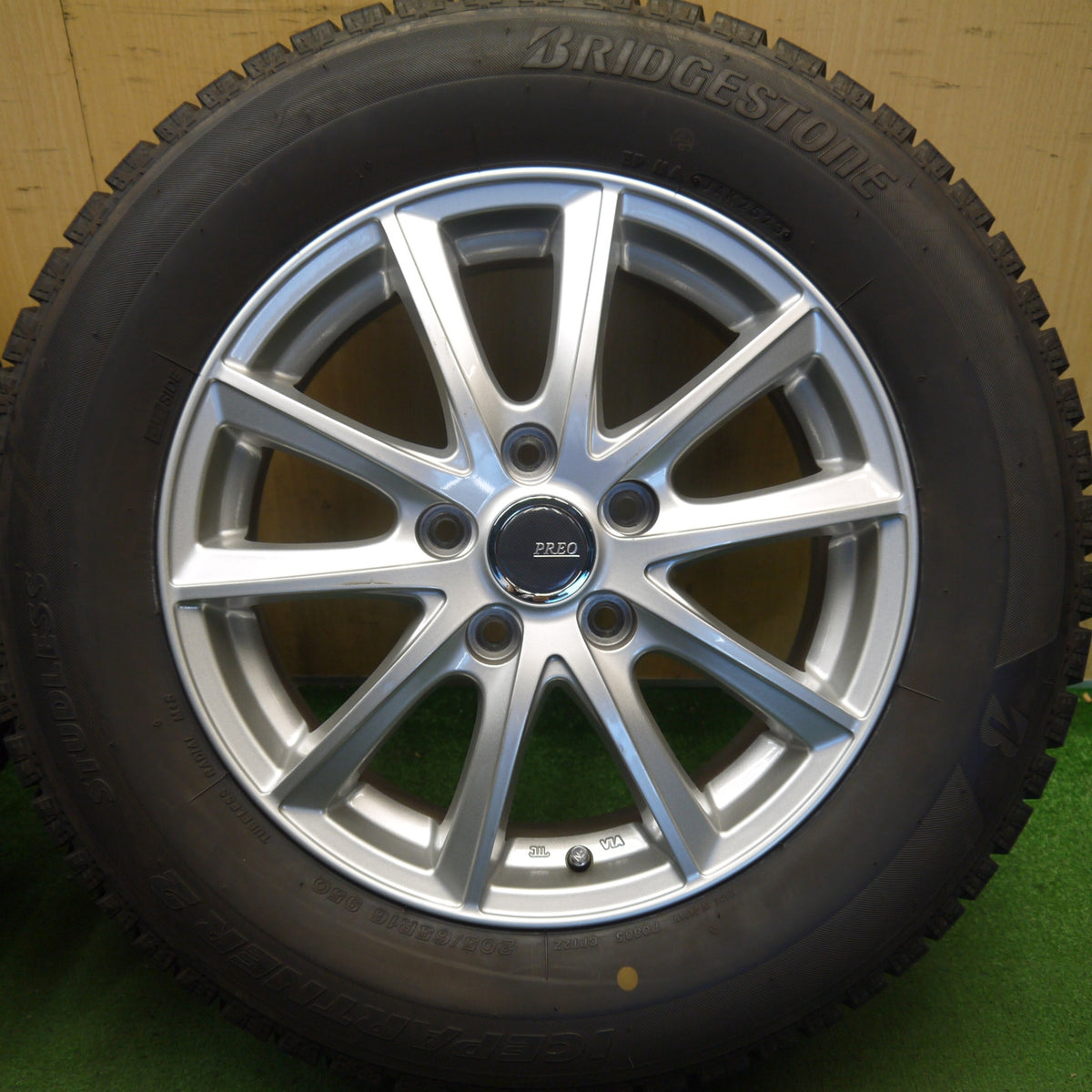 バリ溝！23年！キレイ！9.5分◎スタッドレス 205/65R16 ブリヂストン アイスパートナー2 PREO プレオ 16インチ PCD114.3/5H◎6090702Hス