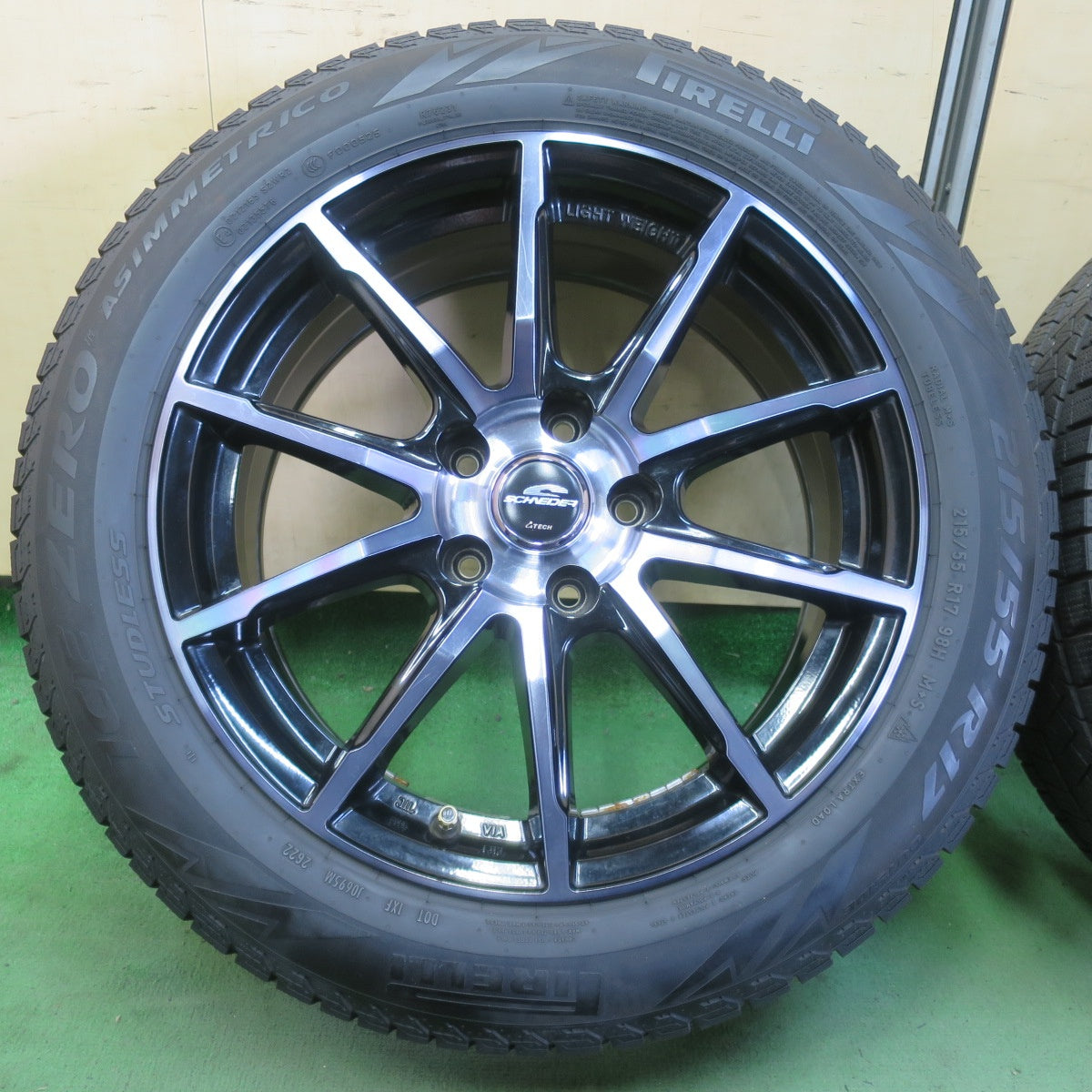 バリ溝！22年！キレイ！9分★スタッドレス 215/55R17 ピレリ アイス ゼロ アシンメトリコ SCHNEIDER シュナイダー 17インチ PCD114.3/5H★6042008イス