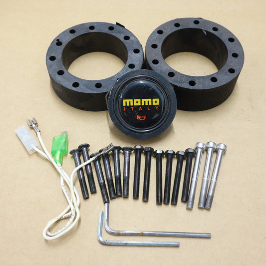 [送料無料] ◆MOMO ステアリング ボス ホーン ボタン モモ ハンドル BOSS 現状品◆