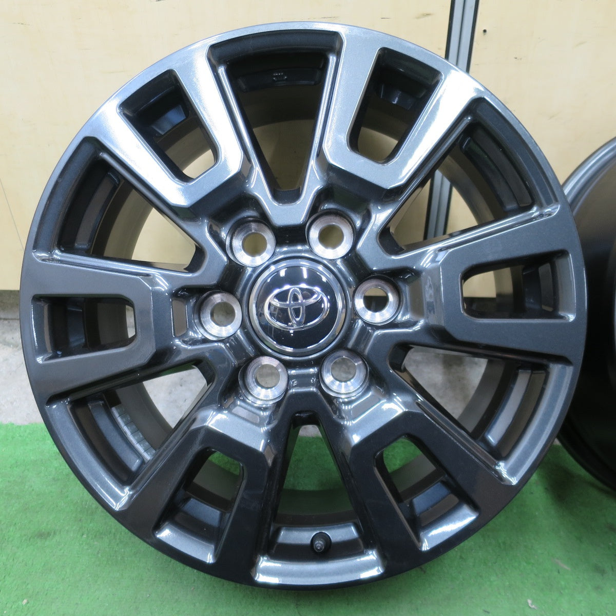 新車外し★トヨタ ランクル 250 VX 純正 ホイール 18インチ 18×7.5J PCD139.7/6H★6063003NGホ