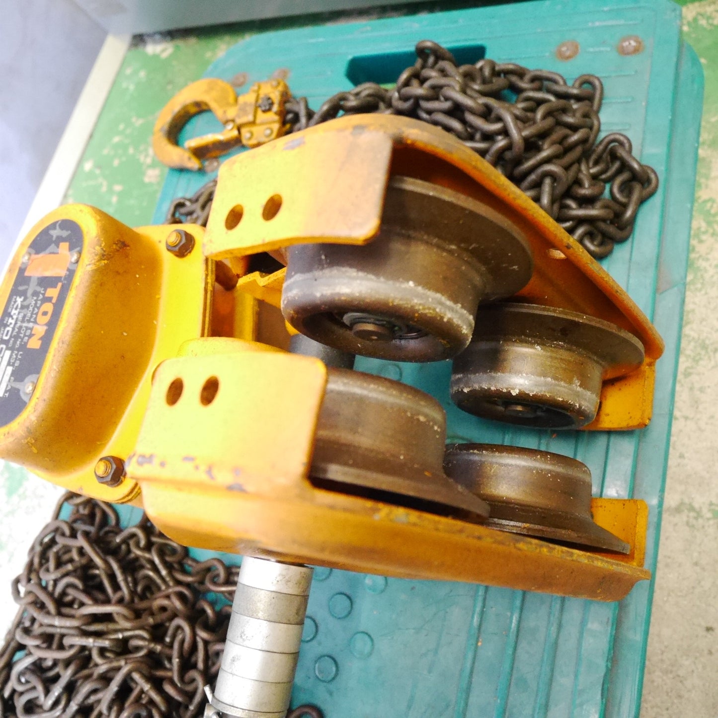[送料無料] ☆KITO キトー 1ton チェーンブロック M3形 トロリ TS2-367 工具 道具 1トン 1000kg 荷揚 吊り上げ 運搬 チェンブロ☆