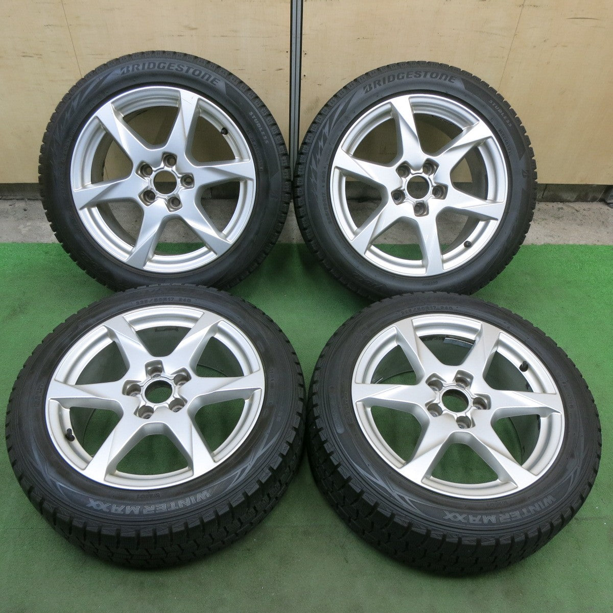 バリ溝！9分★アウディ A4 8K 純正 225/50R17 スタッドレス ブリヂストン ブリザック VRX2 ダンロップ ウインターマックス WM01 17インチ PCD112/5H★6012801ナス