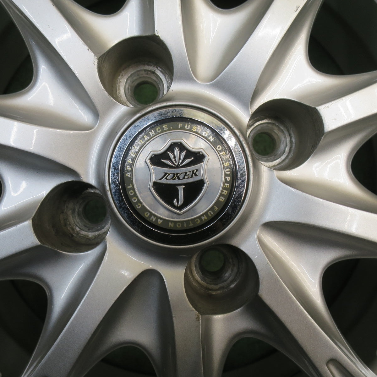 バリ溝！キレイ！ほぼ10分★スタッドレス 175/65R14 クムホ WinterCraft ice Wi61 JOKER ジョーカー 14インチ PCD100/4H★6052002NJス