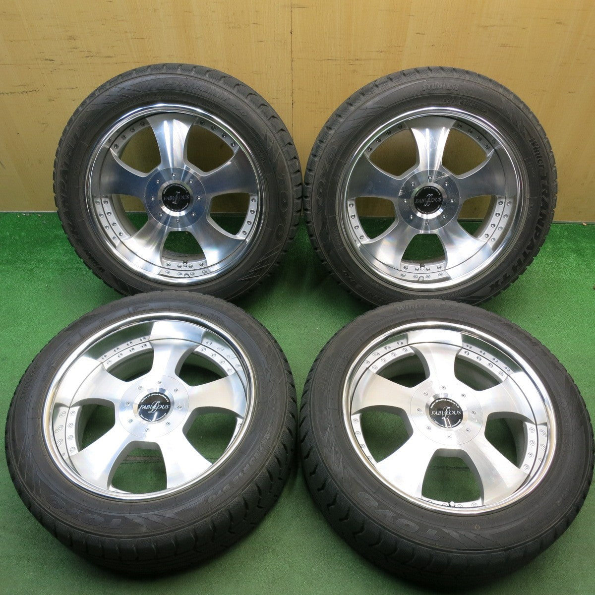 バリ溝！9.5分！付属品付き★スタッドレス 235/50R18 トーヨー ウインター トランパス TX FABULOUS PROFOUND ファブレス 18インチ PCD114.3/4H 5H マルチ★6051415HAス