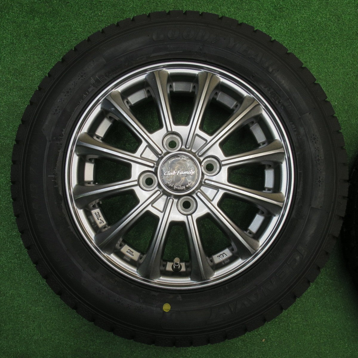 未使用！23年★スタッドレス 155/70R13 グッドイヤー アイスナビ7 Club Family クラブ ファミリー 13インチ PCD100/4H★5110512NJス