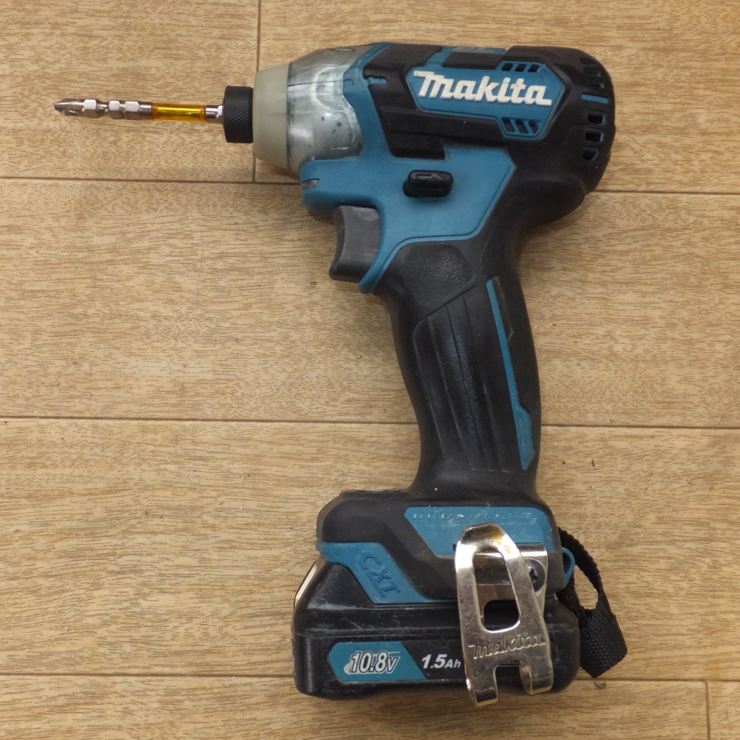 [送料無料] ★マキタ makita 充電式インパクトドライバ TD111DSHX 10.8V★