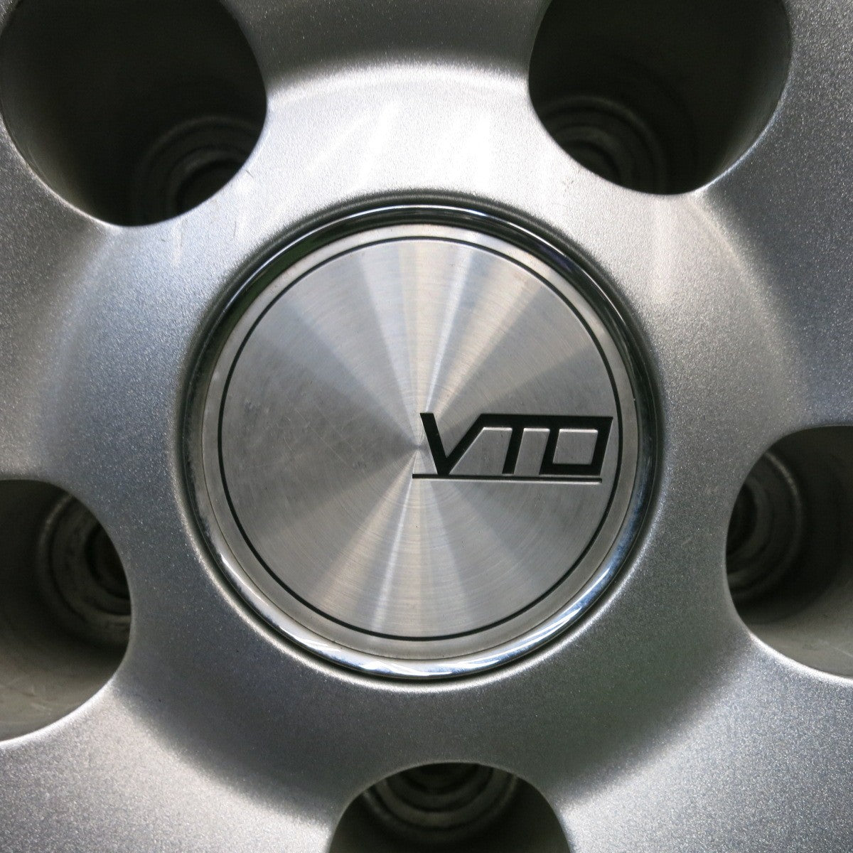 バリ溝！キレイ！8.5分★スタッドレス 205/60R16 ブリヂストン ブリザック VRX VTO 社外 アルミ 16インチ PCD114.3/5H★6012202HAス