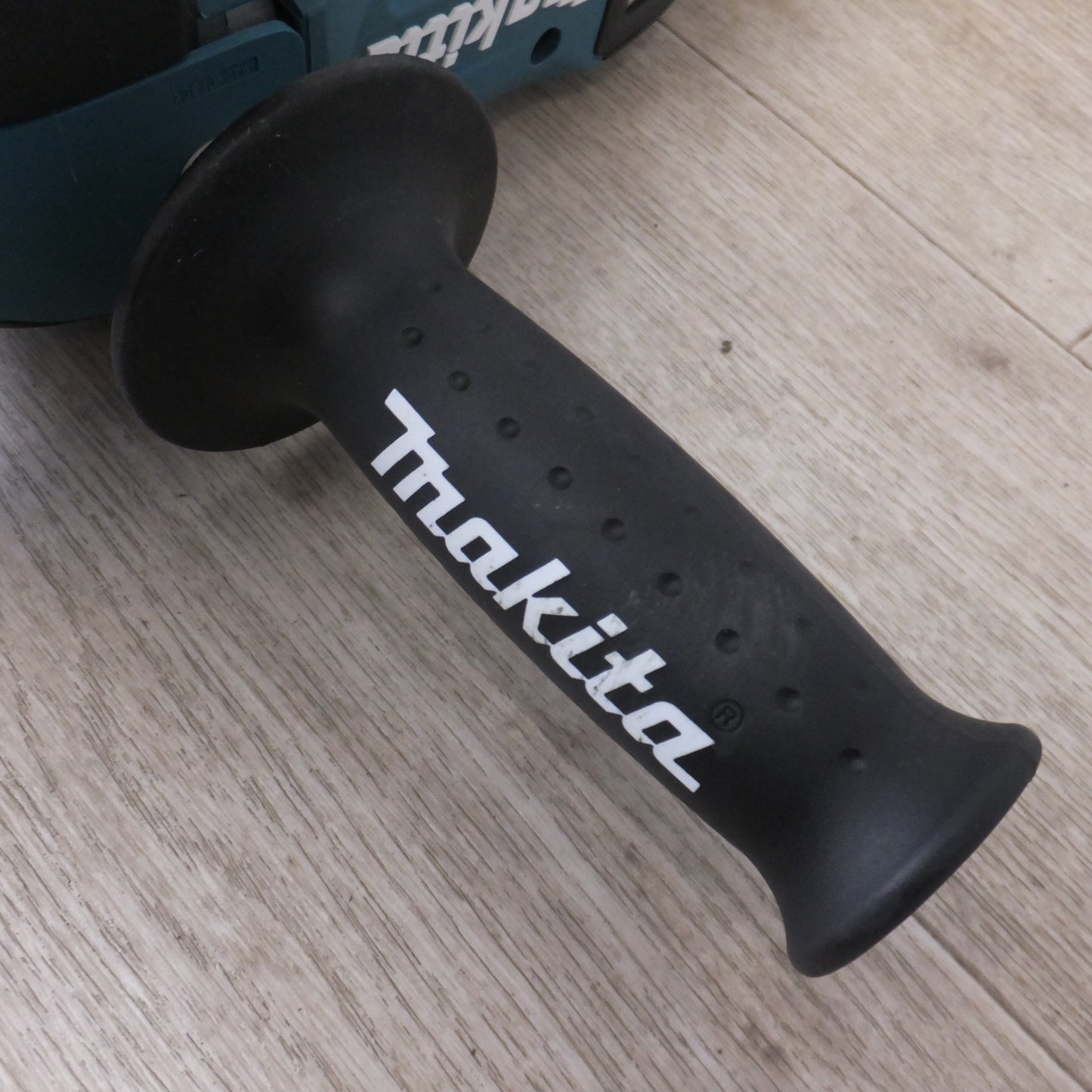[送料無料] 美品★マキタ makita 125mm 充電式ランダムオービットポリッシャ PO500D 18V 本体のみ★