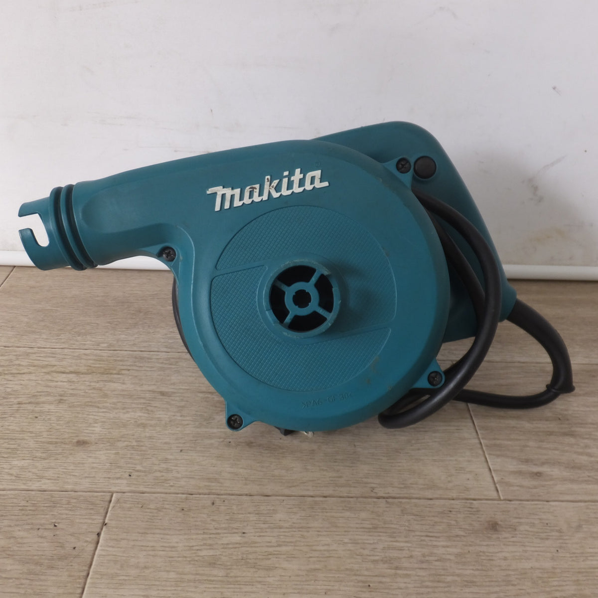 ★マキタ makita ブロワ UB1101 屋内用　100V～ 6.3A 50-60Hz 600W★