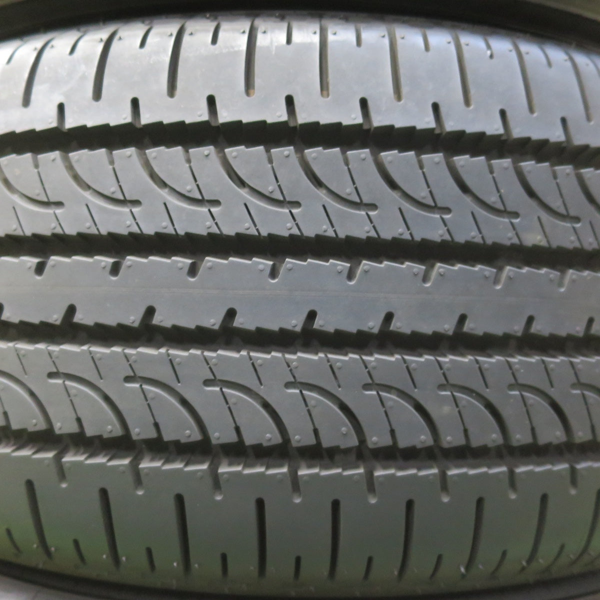 新車外し！26年★225/55R18 ヨコハマ ジオランダー SUV G055 G055E タイヤ 18インチ デリカ D:5 フォレスター エクリプス クロス 等★6072805イノタ