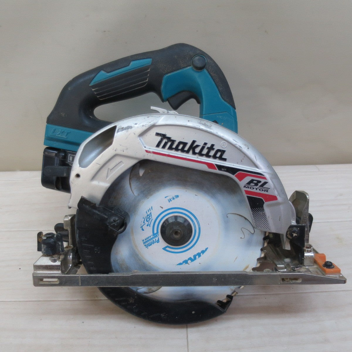 ☆マキタ 165mm 充電式 マルノコ HS631D 電動 工具 切断機 木工用 超硬 丸のこ 丸ノコ 丸鋸 makita 18V☆