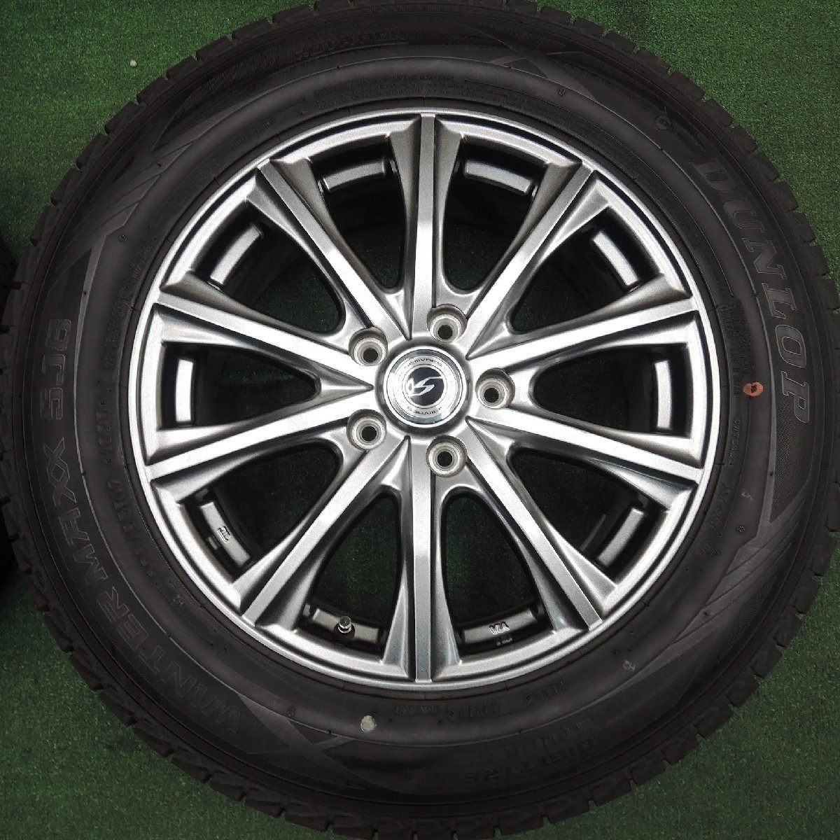 キレイ★スタッドレス 225/65R17 ダンロップ ウインターマックス SJ8 SEMVAES 17インチ PCD114.3/5H★3111805HAス