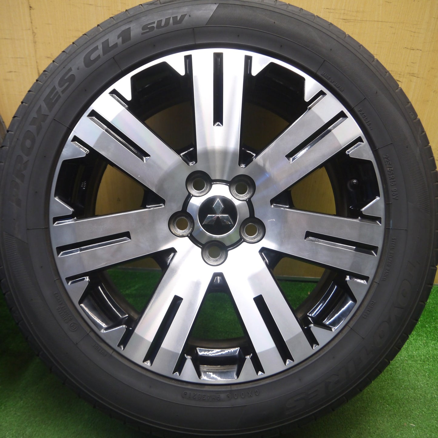 [送料無料] バリ溝！21年！キレイ！9.5分★三菱 デリカ D:5 純正 225/55R18 トーヨー プロクセス CL1 SUV ダンロップ エナセーブ RV505 18インチ PCD114.3/5H★5021403Hノ