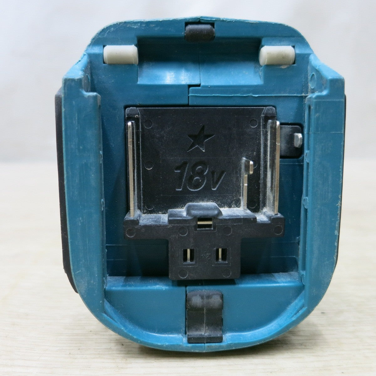[送料無料] ◆マキタ 充電式 アングル インパクトドライバ TL061D 18V 本体のみ MAKITA 電動 工具◆