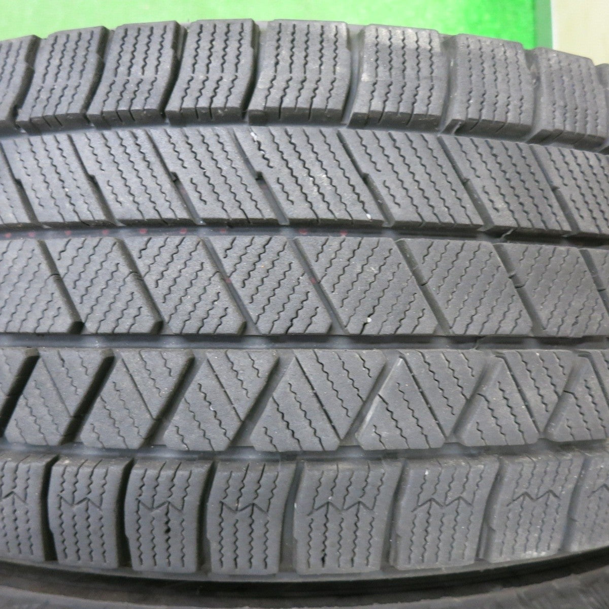 バリ溝！22年！キレイ！9.5分★スタッドレス 195/65R15 ブリヂストン ブリザック VRX3 TOPRUN トップラン 15インチ PCD100/4H★4113006NJス