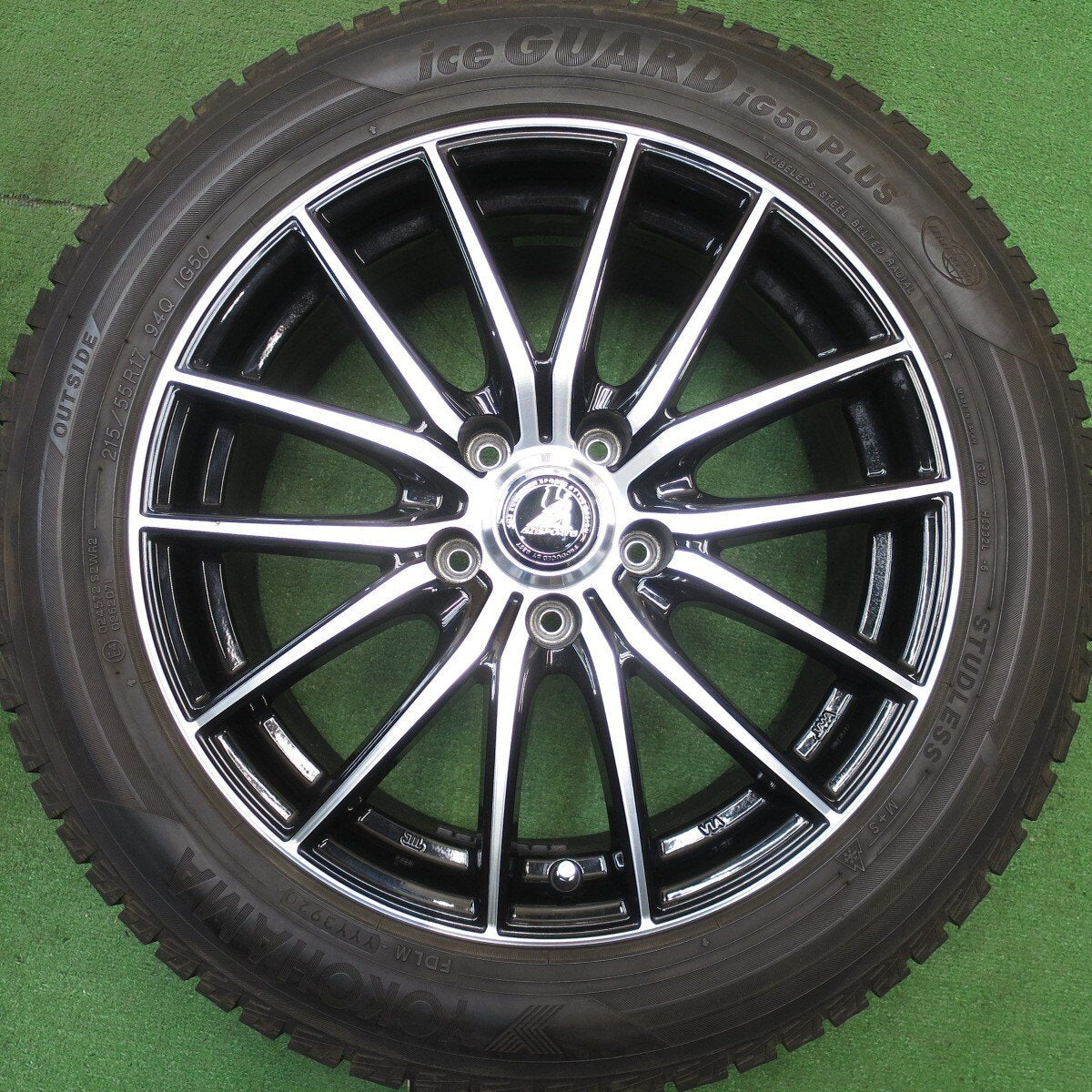 バリ溝！キレイ！9分★スタッドレス 215/55R17 ヨコハマ アイスガード iG50 プラス AZ SPORTS AZスポーツ 17インチ PCD114.3/5H★5031108Hス