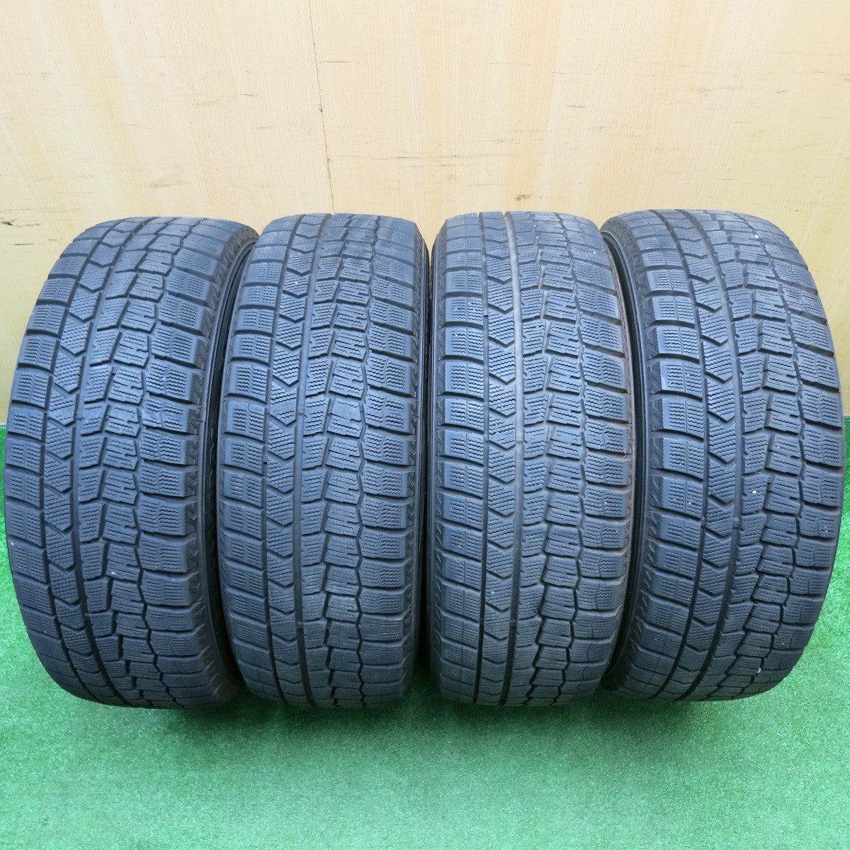 バリ溝！21年！キレイ！9.5分★スタッドレス 215/55R17 ダンロップ ウインターマックス WM02 JOKER ジョーカー 17インチ PCD114.3/5H★5110615HAス