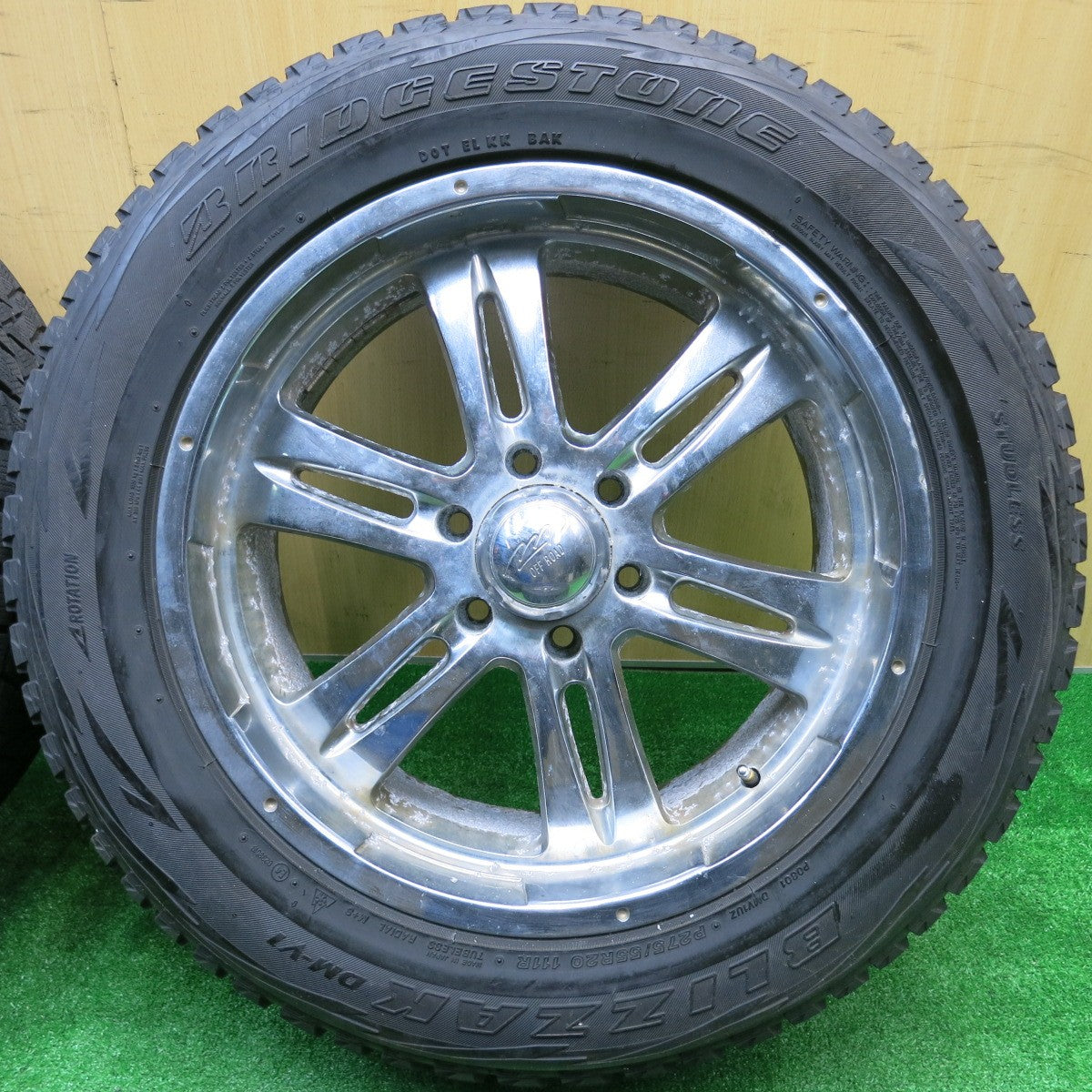 4本価格★スタッドレス 275/55R20 ブリヂストン ブリザック DM-V1 OFF ROAD 社外 アルミ 20インチ PCD139.7/6H★5102001AKス