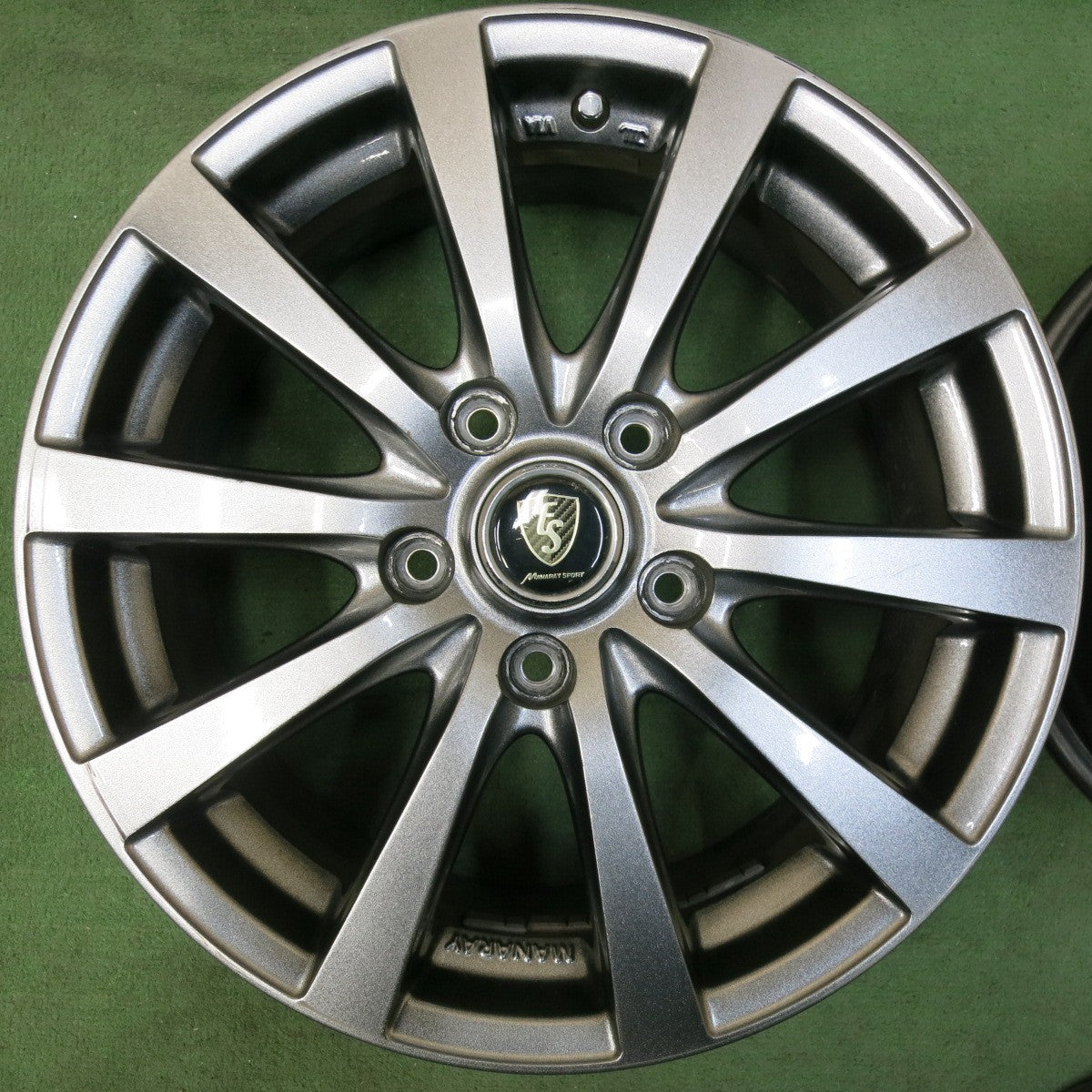[送料無料] キレイ★MANARAY SPORT マナレイ スポーツ 16インチ ホイール 16×6.5J PCD114.3/5H★5031409SYホ