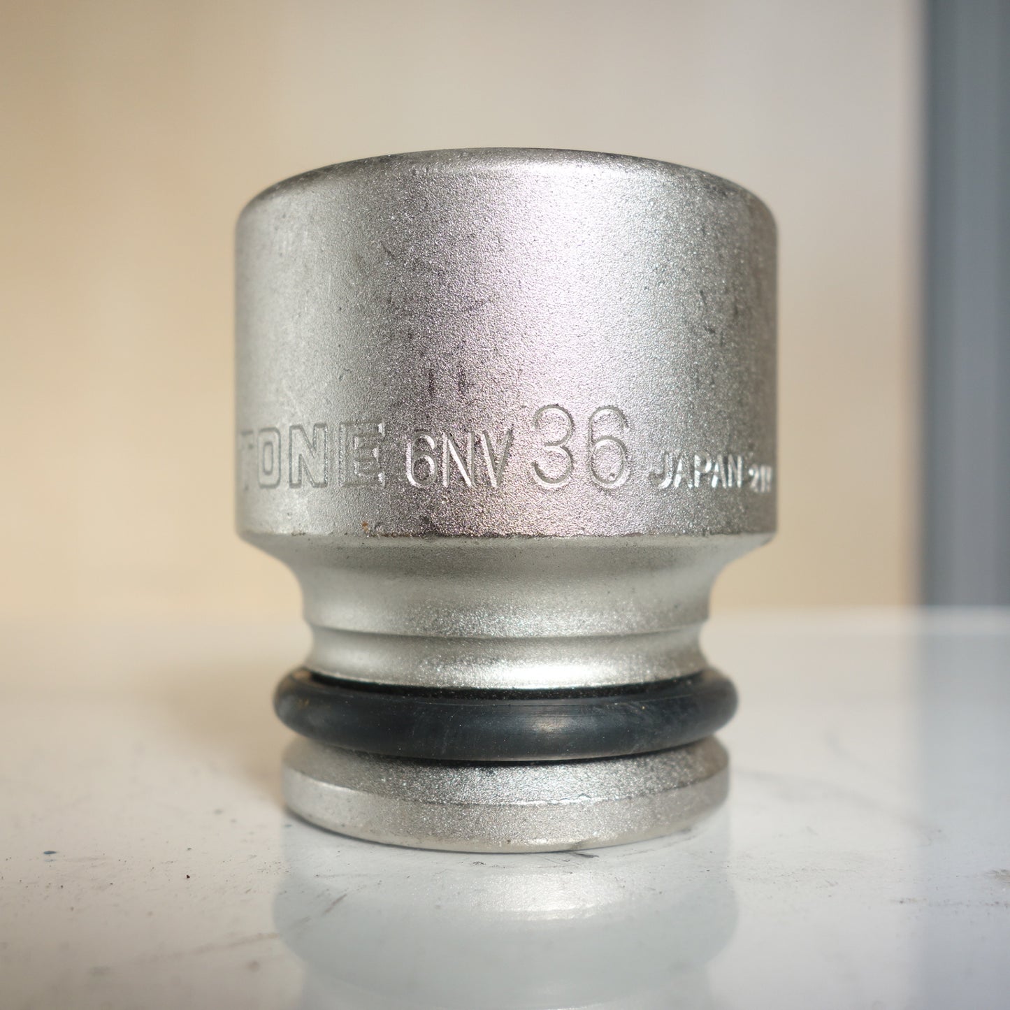 [送料無料] ◆TONE トネ インパクト 用 ソケット レンチ セット NV6102 差込角 19.0mm 工具 道具 メタルトレーケース 付◆