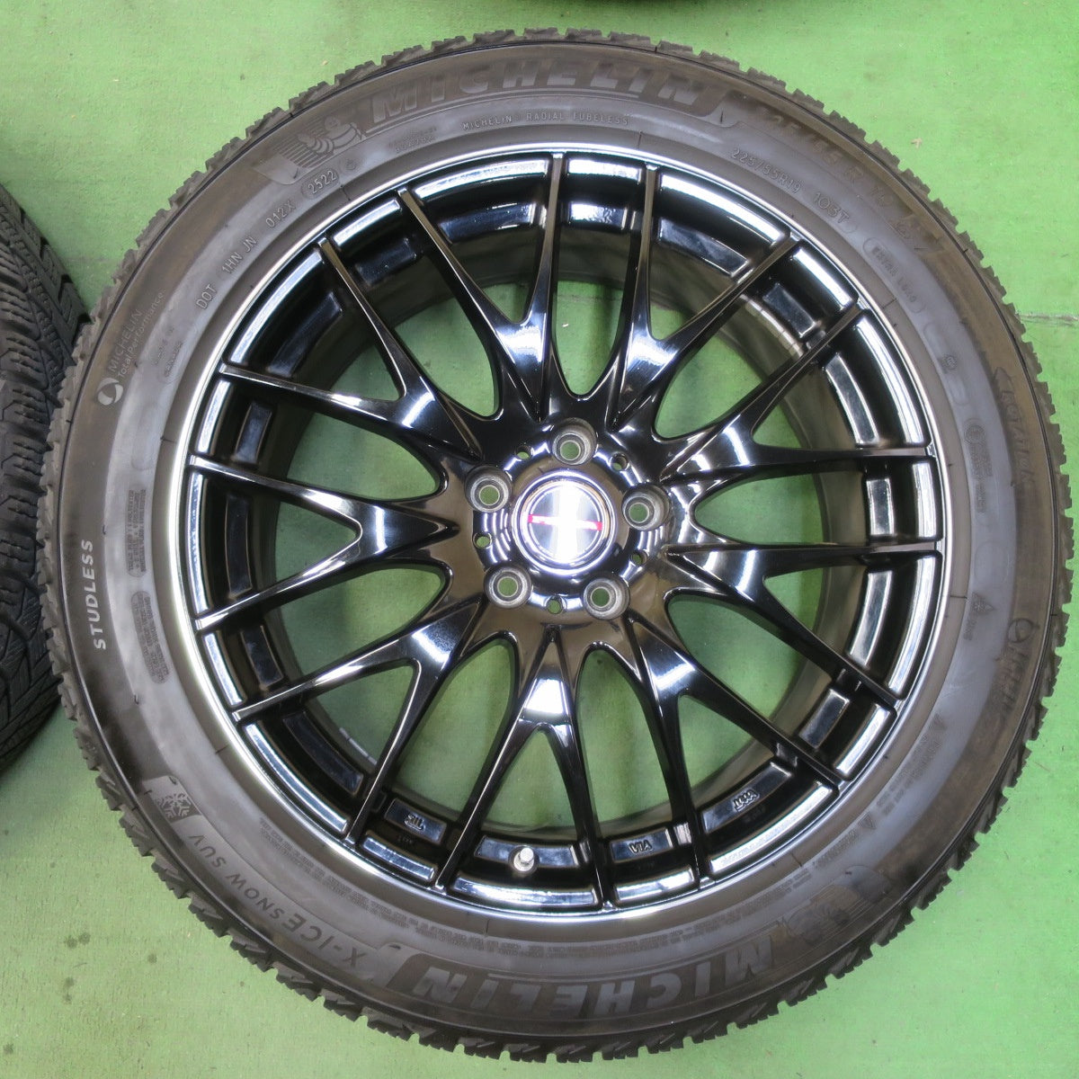 バリ溝！22年！キレイ！9分★スタッドレス 225/55R19 ミシュラン X-ICE SNOW SUV PRAVA プラバ 19インチ PCD114.3/5H★5081604イス