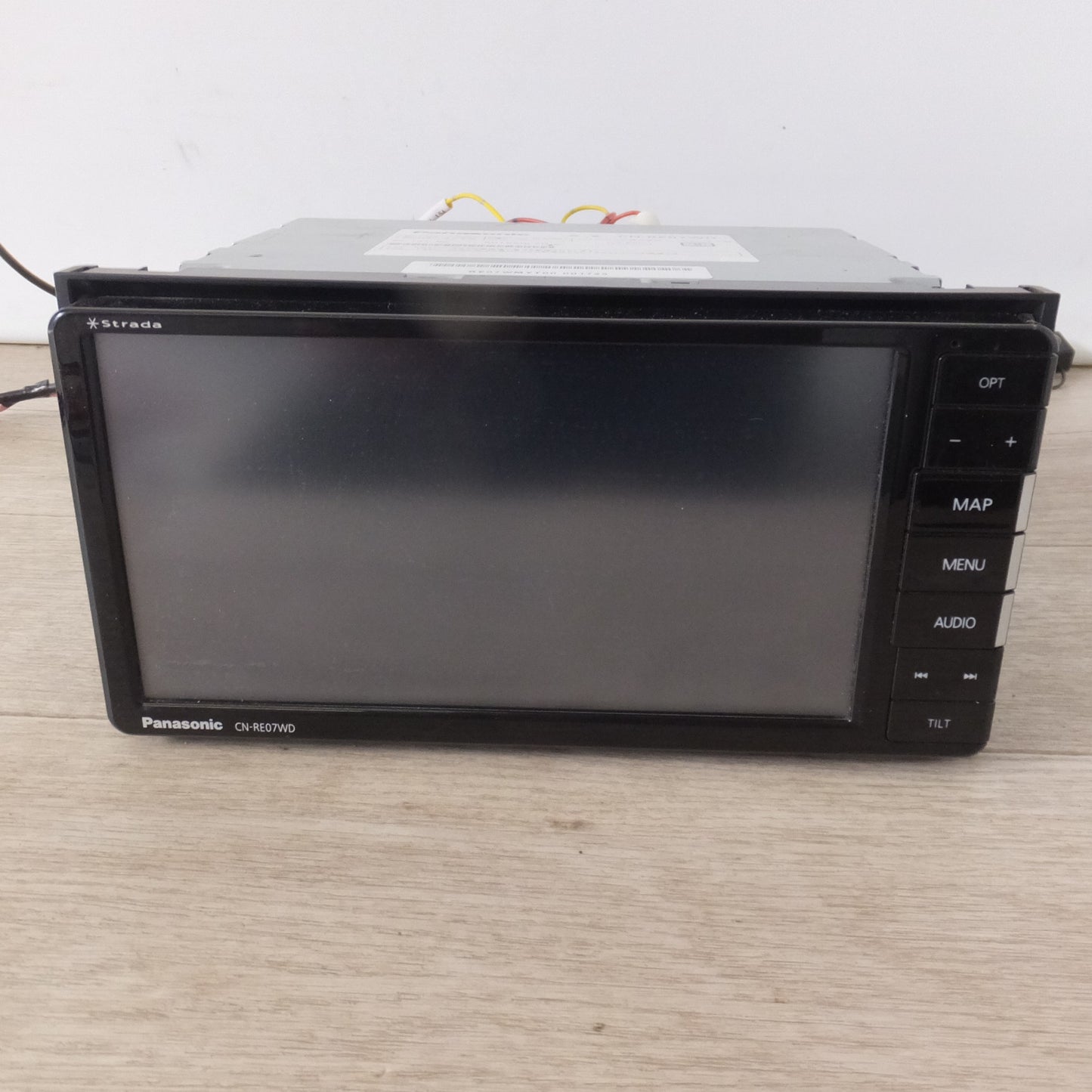 [送料無料] ★パナソニック Panasonic SDカーナビステーション Strada CN-RE07WD(2)★
