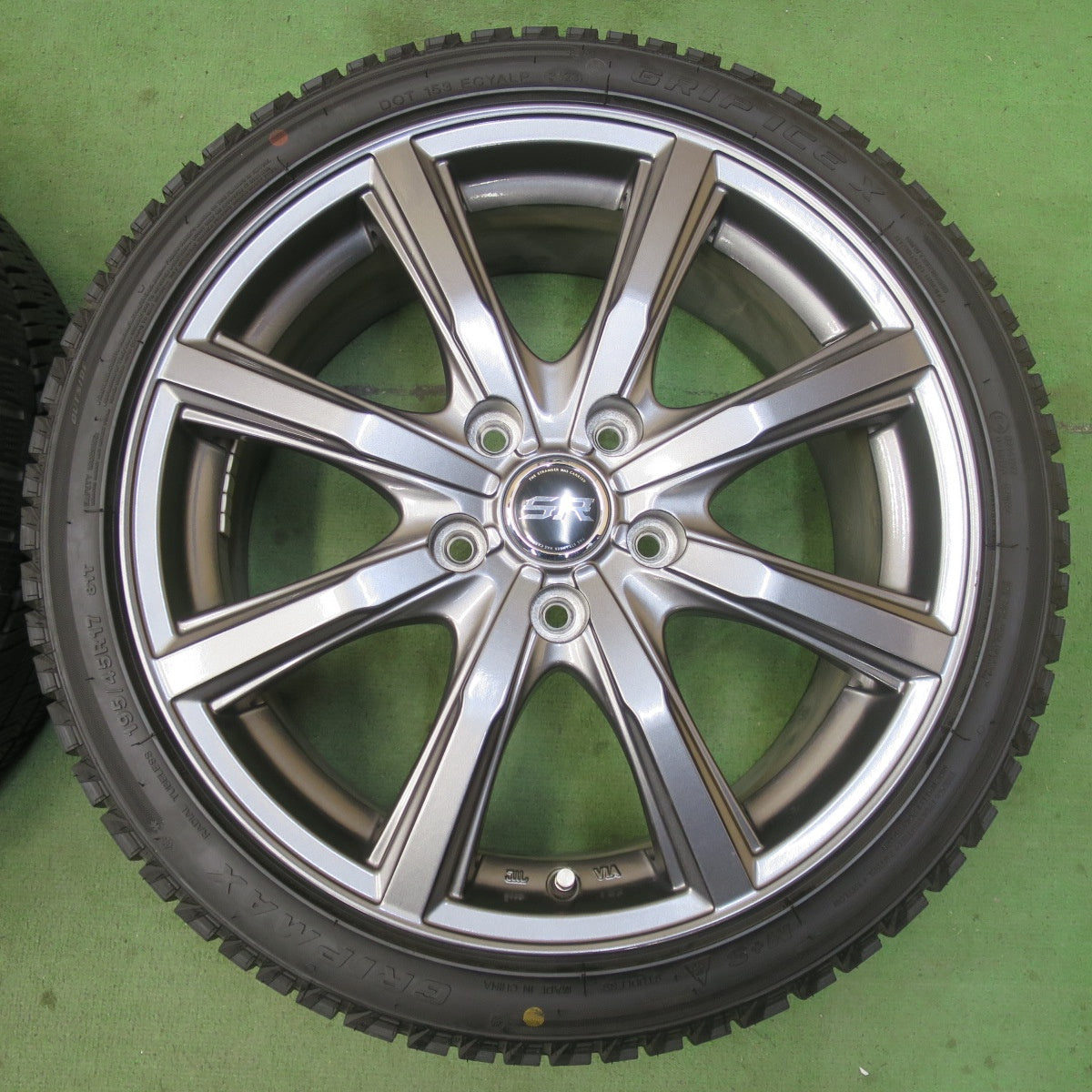 バリ溝！23年！キレイ！9分★スタッドレス 195/45R17 グリップマックス GRIP ICE X STRANGER ストレンジャー 17インチ PCD114.3/5H★6030304イス