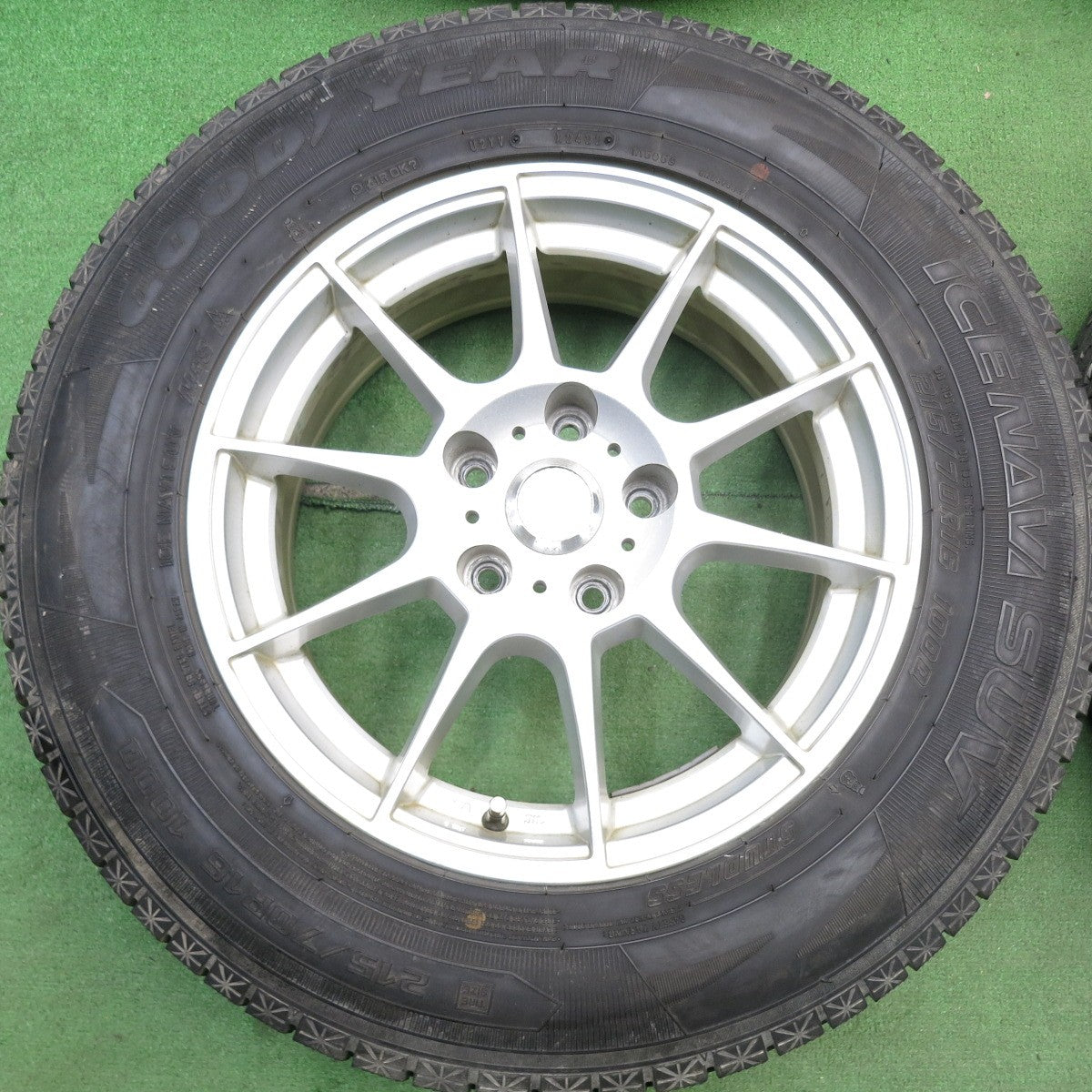 バリ溝！22年！9.5分★スタッドレス 215/70R16 グッドイヤー アイスナビ SUV ESPORT 社外 アルミ 16インチ PCD114.3/5H★6041804HAス