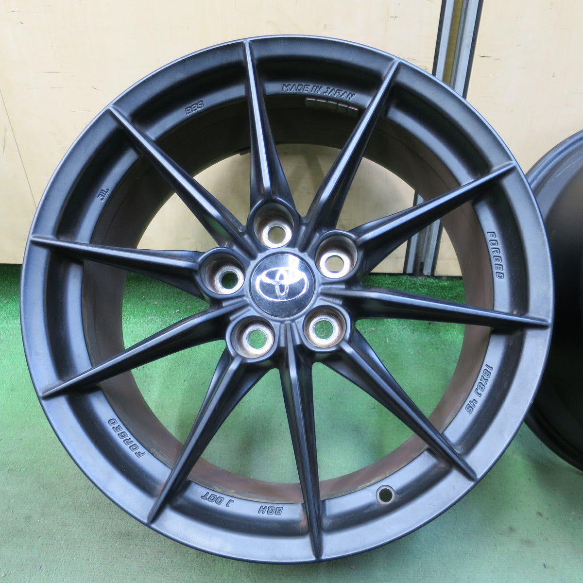 4本価格◎トヨタ GR ヤリス RZ ハイパフォーマンス ファースト エディション 純正 鍛造 BBS ホイール 18インチ 18×8J PCD114.3/5H◎6100201NGホ