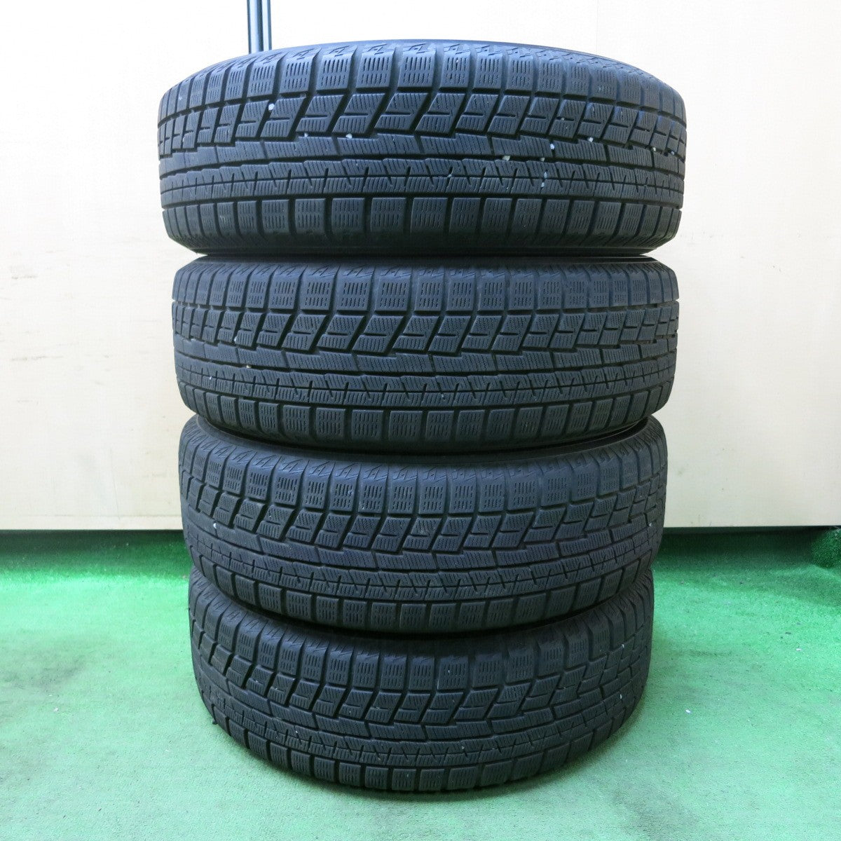 [送料無料] バリ溝！20年！キレイ！8.5分★ベンツ X247 GLB 純正 215/60R18 スタッドレス ヨコハマ アイスガード iG60 18インチ PCD112/5H★4110809SYス
