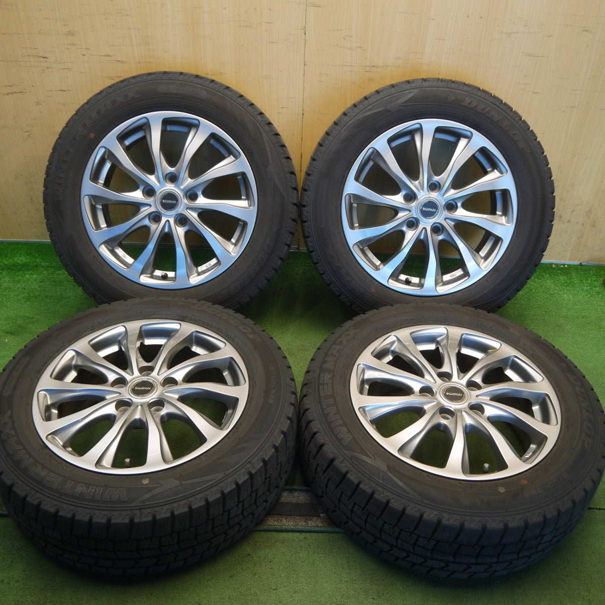 バリ溝！23年！キレイ！9.5分◎スタッドレス 205/60R16 ダンロップ ウインターマックス WM02 BALMINUM TR10 バルミナ 16インチ PCD114.3/5H◎6090206Hス
