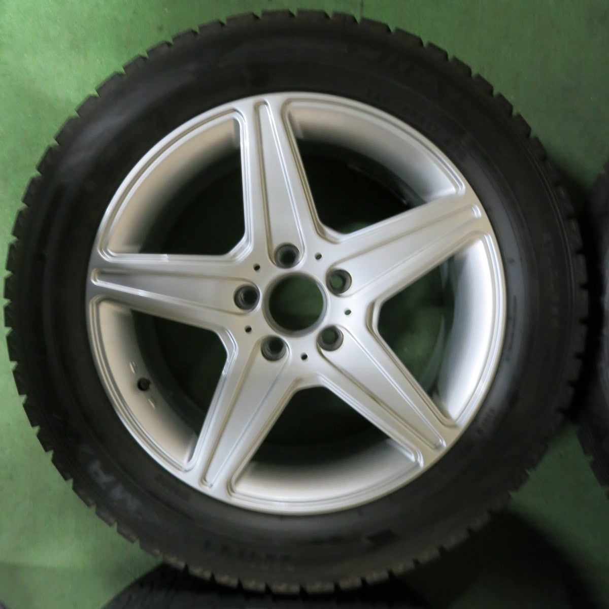 バリ溝！キレイ！9.5分★ベンツ 等 AGA TARGA 225/55R17 スタッドレス ダンロップ ウインターマックス WM02 17インチ PCD112/5H★4121108SYス