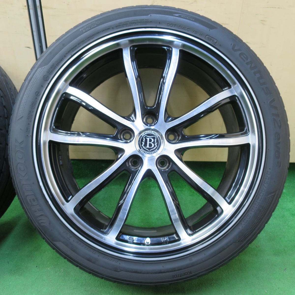 *送料無料* バリ溝！20年！9分★245/40R19 ハンコック ベンタス V12 evo2 ATR SPORT BRANDLE-LINE 19インチ PCD114.3/5H★4082403イノ