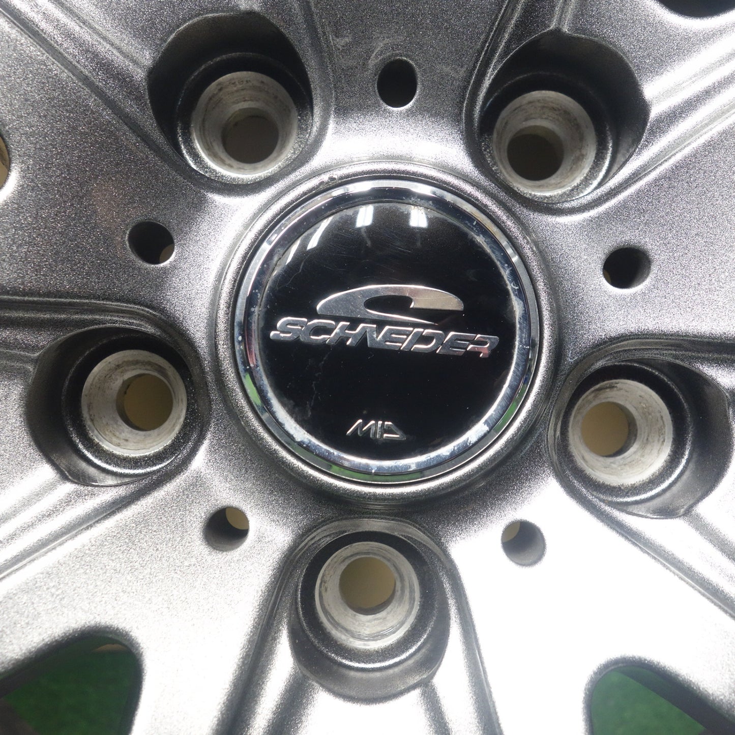 バリ溝！24年！キレイ！9.5分★スタッドレス 205/60R16 プラクティバ BP02 ヨコハマ製 SCHNEIDER MiD シュナイダー 16インチ PCD114.3/5H★6032701KTス