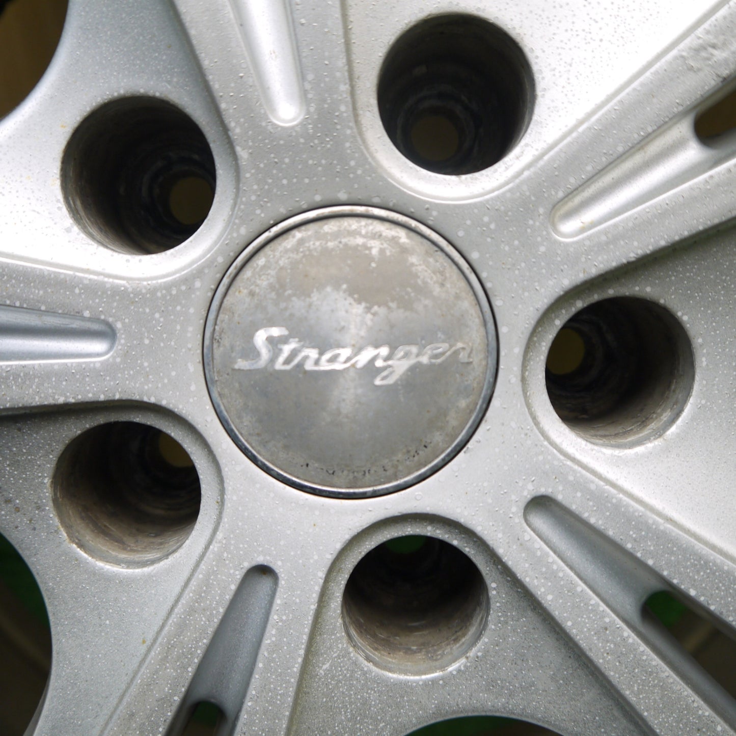 バリ溝！22年！9.5分★スタッドレス 215/65R16 ヨコハマ アイスガード iG52C Stranger ストレンジャー 16インチ PCD114.3/5H★5050705Hス