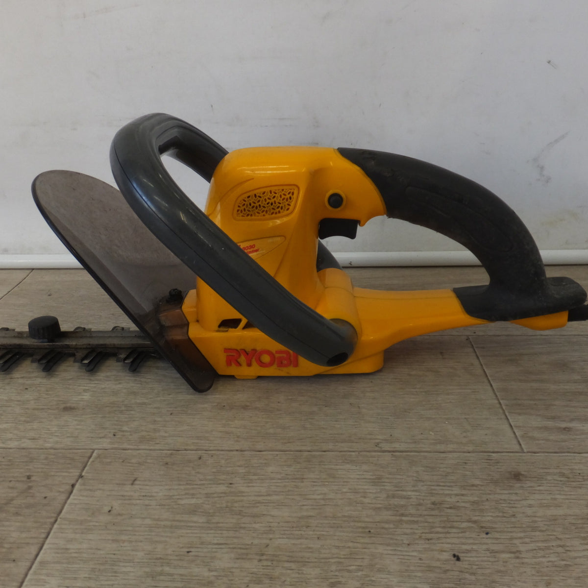 ★リョービ RYOBI ヘッジトリマ HT-3030　100V 3.4A 320W 50/60Hz★