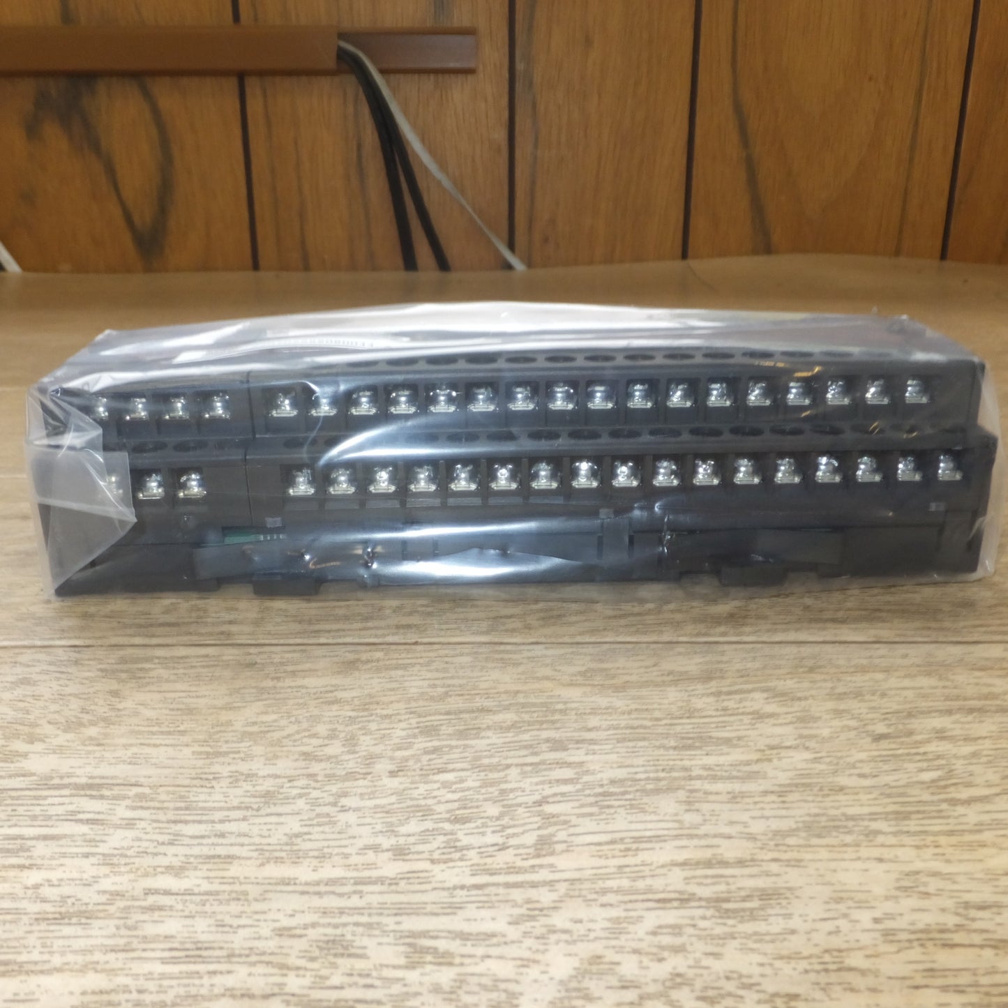 [送料無料] 未使用★三菱 MITSUBISHI CC-Link システム 小形タイプ リモート I/O ユニット AJ65SBTB2N-16R★