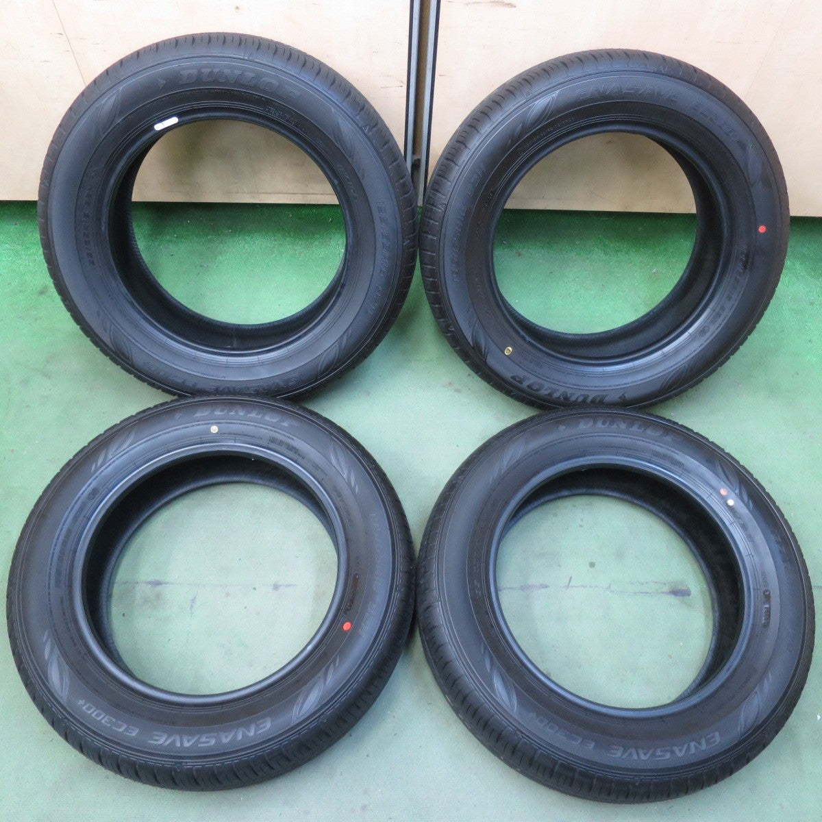 新車外し！26年◎195/65R16 ダンロップ エナセーブ EC300+ タイヤ 16インチ ライズ ロッキー セレナ ステップワゴン 等◎6092302イノタ