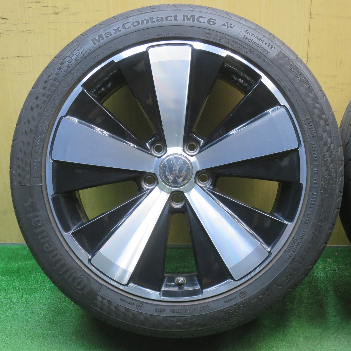 キレイ★ワーゲン 16C系 ビートル ターボ 純正 235/45R18 コンチネンタル マックスコンタクト MC6 18インチ PCD112/5H★6040301NJノ
