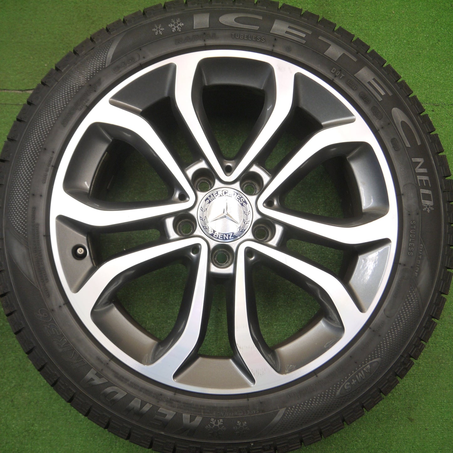 [送料無料] バリ溝！21年！キレイ！9.5分★ベンツ W205 Cクラス 純正 225/50R17 スタッドレス ケンダ KR36 アイステック ネオ 17インチ PCD112/5H★4121808Hス