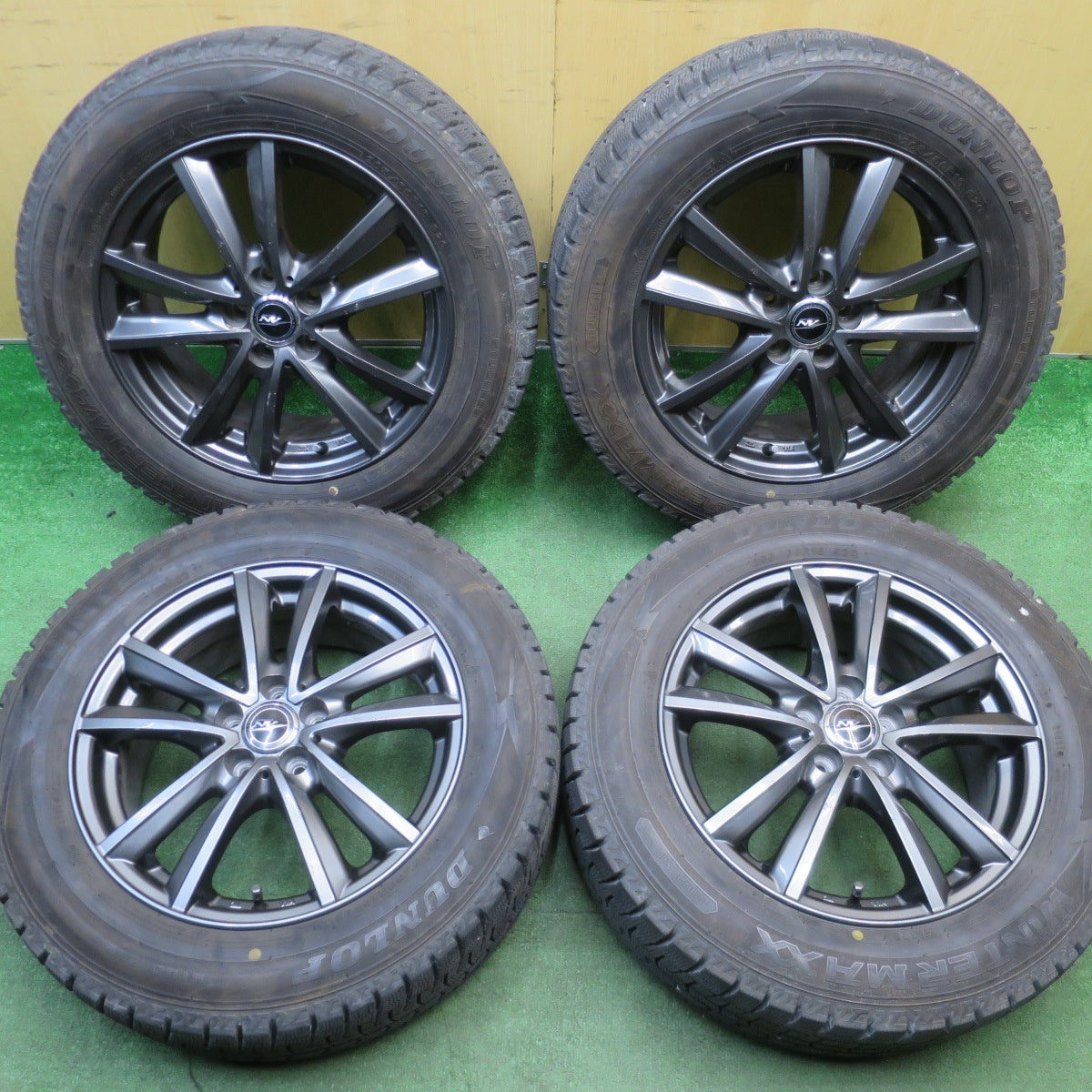 バリ溝！9.5分★レガシィ エクシーガ 等 205/60R16 スタッドレス ダンロップ ウインターマックス WM02 NIRVANA NV ニルヴァーナ ニルバーナ 16インチ PCD100/5H★6021805NJス