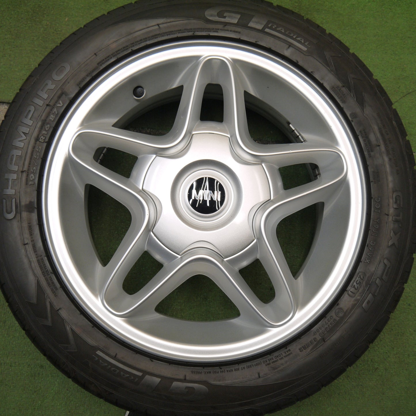 バリ溝！21年！9.5分★MINI ミニ クーパー S R55 R56 純正 195/55R16 GTラジアル CHAMPIRO GTX Pro 16インチ PCD100/4H★5072807Hノ