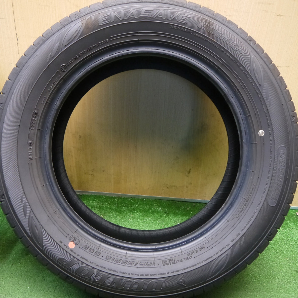 ほぼ新車外し！26年◎185/65R15 ダンロップ エナセーブ EC300+ タイヤ 15インチ アクア シエンタ ノート スイフト ヤリス フィット フリード 等◎6090803Hノタ