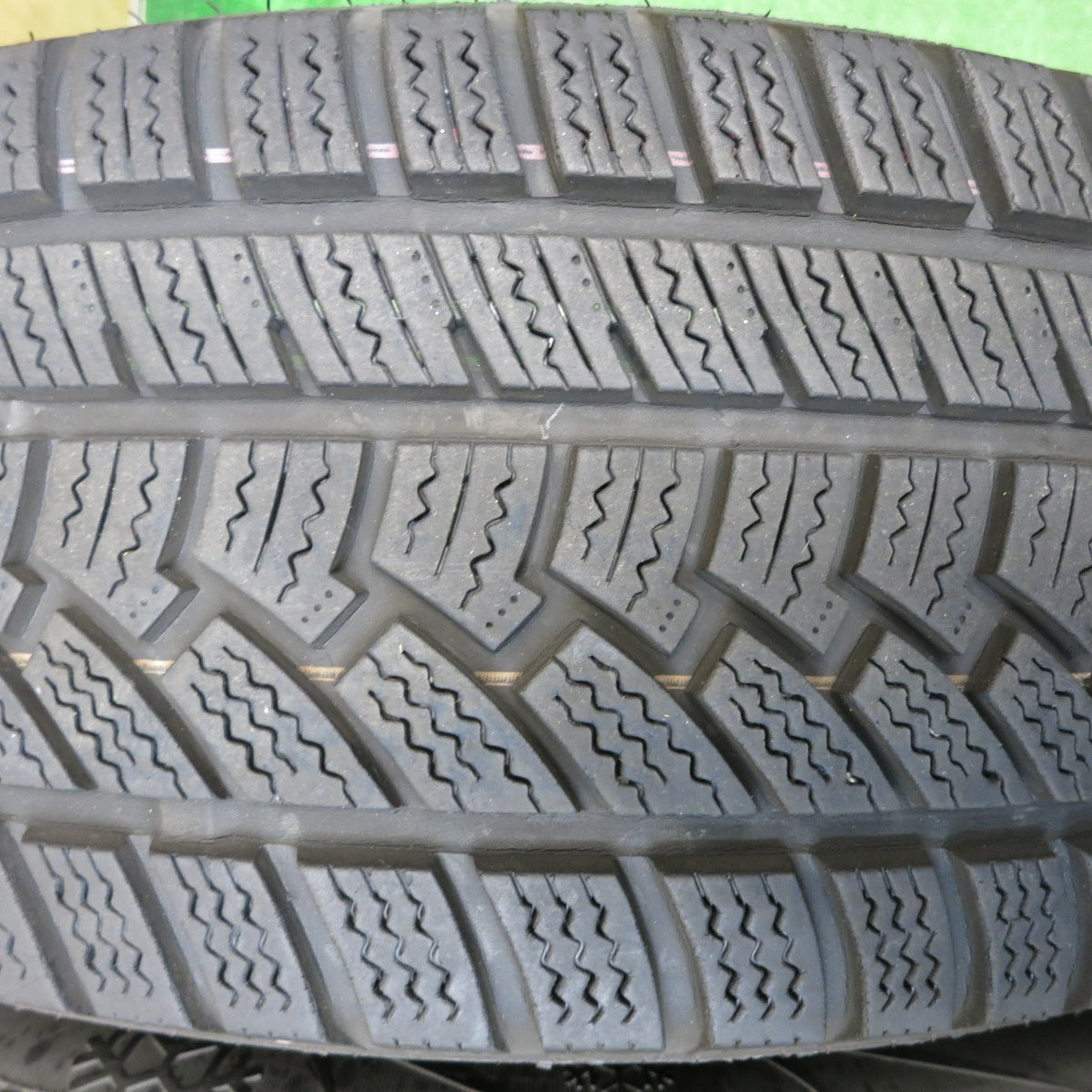 バリ溝！キレイ！8.5分★スタッドレス 225/65R17 インターステート DURATION 30 SG-E 社外 アルミ 17インチ PCD114.3/5H★5122112HAス