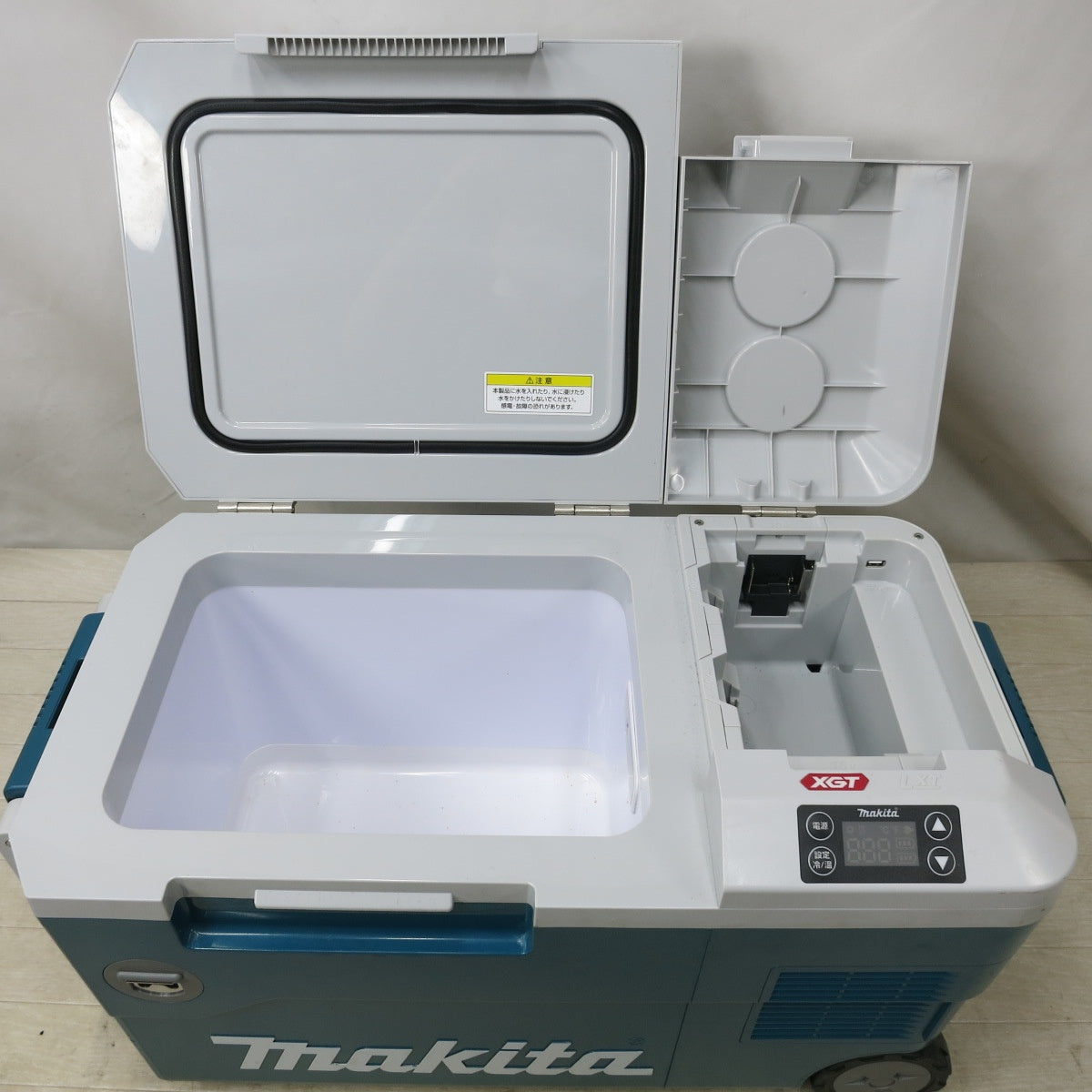 [送料無料] ◆makita マキタ 充電式保冷温庫 CW001G 容量20L ACアダプタ付き クーラーボックス◆