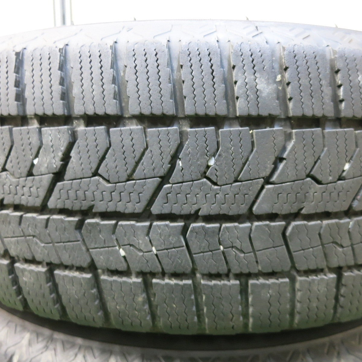 バリ溝！21年！9.5分★スタッドレス 195/65R15 トーヨー オブザーブ GIZ2 GRABADO 15インチ PCD100 114.3/5H マルチ★4112708SYス