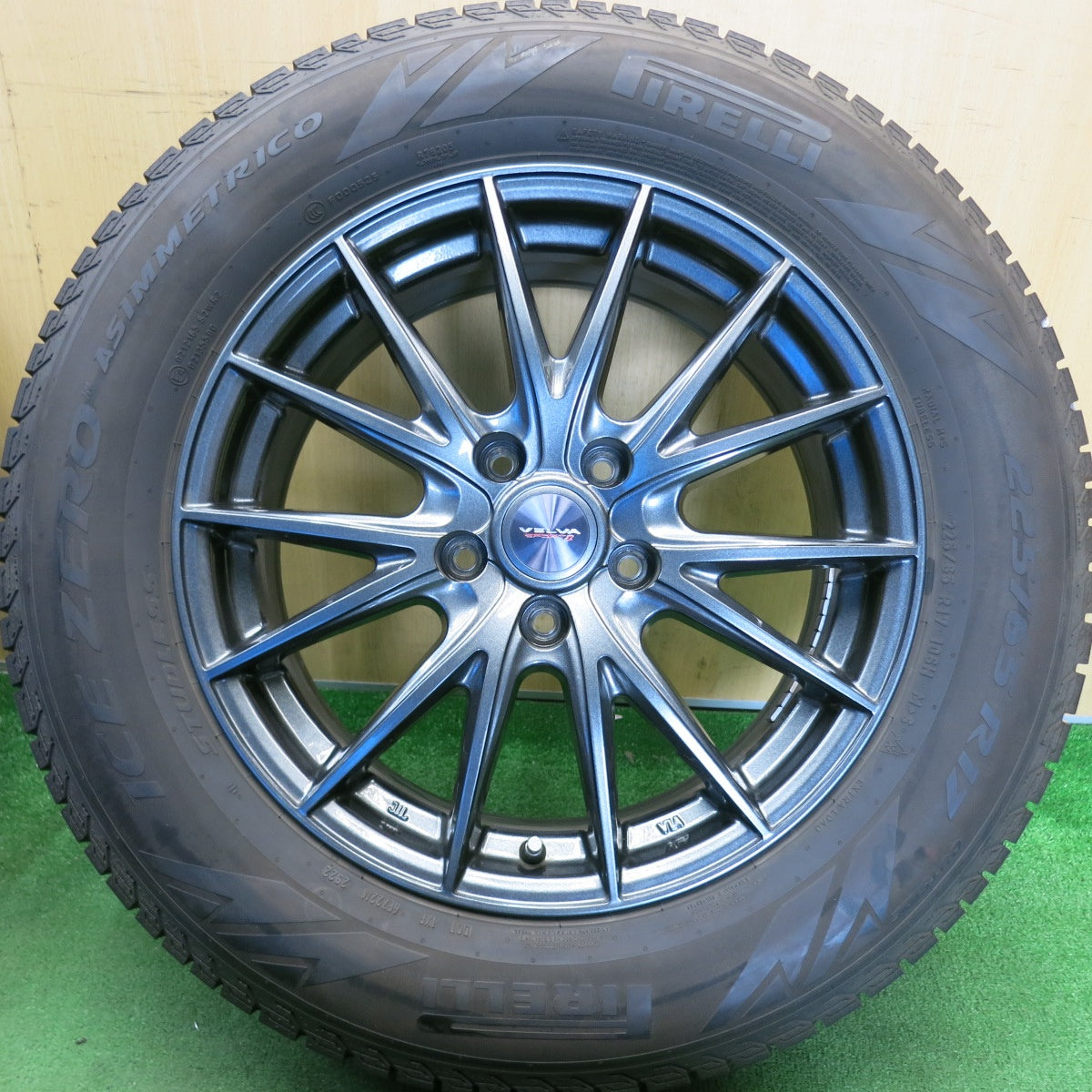 バリ溝！22年！キレイ！9分★スタッドレス 225/65R17 ピレリ アイスゼロ アシンメトリコ VELVA SPORTZ ヴェルヴァ 17インチ PCD114.3/5H★6052403HAス
