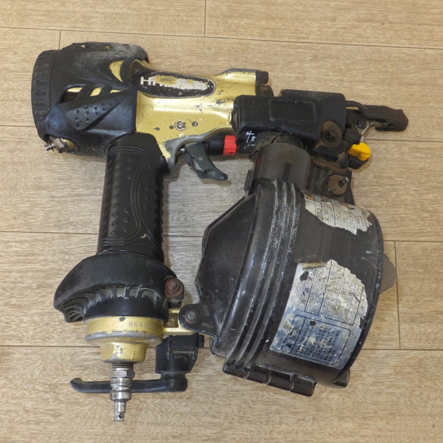 [送料無料] ジャンク★日立 HITACHI 65mm ロール釘打機 NV65HMC　高圧 エアーツール★