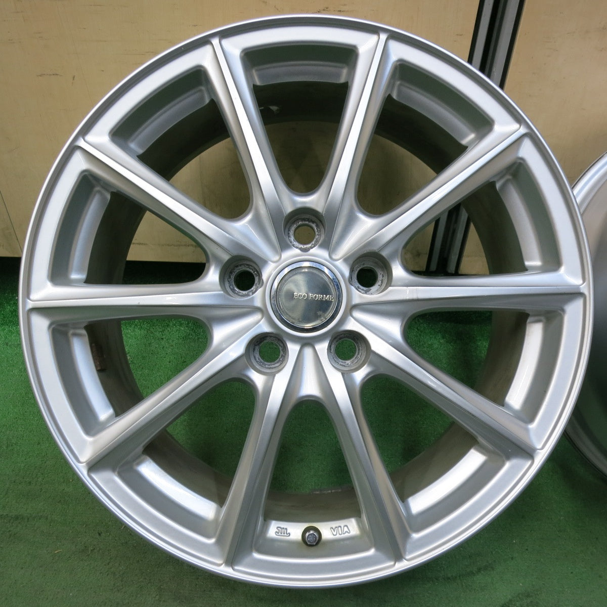 [送料無料] キレイ★ECO FORME エコフォルム 17インチ ホイール 17×7J PCD114.3/5H★5021009SYホ